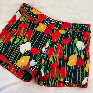 Elizabeth McKay floral cotton spandex shorts size 6